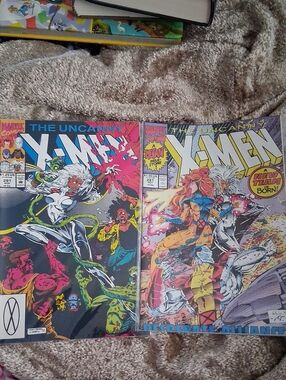 X-men Comics Circa 1991,1992.in Wrapper. Great Condition.collectable Vintage